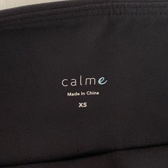 Johnny Was Calme Endurance Cropped Leggings - Picture 4 of 13